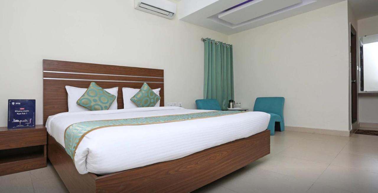 Jenus Hotel-Sindhi Camp Divisione di Divisione di Jaipur Esterno foto