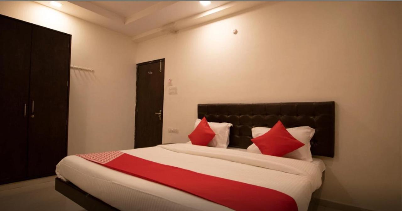 Jenus Hotel-Sindhi Camp Divisione di Divisione di Jaipur Esterno foto